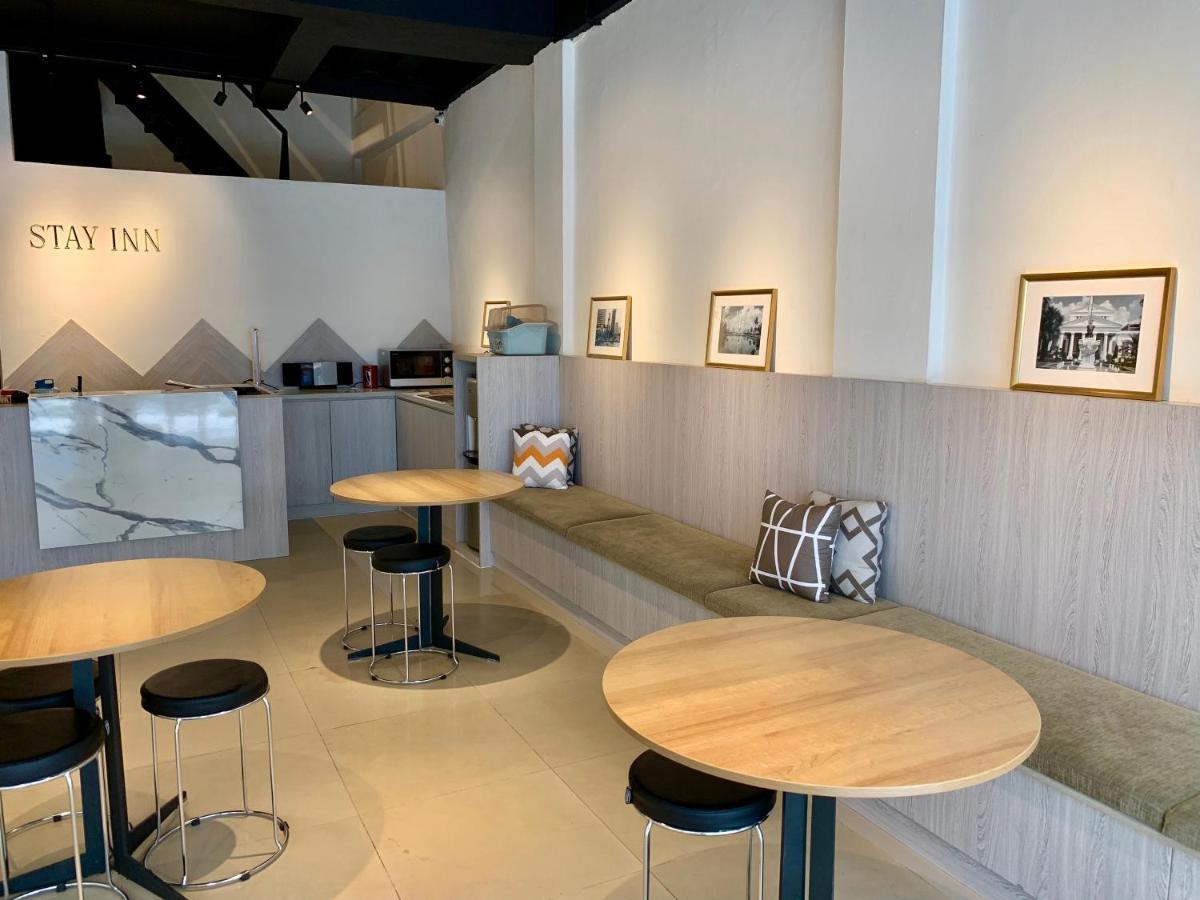 Stay Inn Hostel Джакарта Екстериор снимка