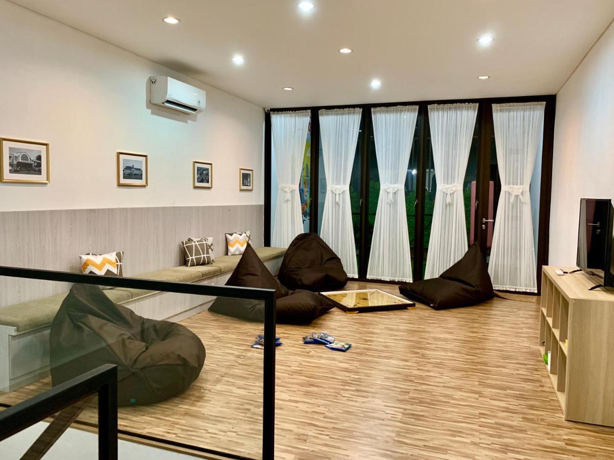 Stay Inn Hostel Джакарта Екстериор снимка
