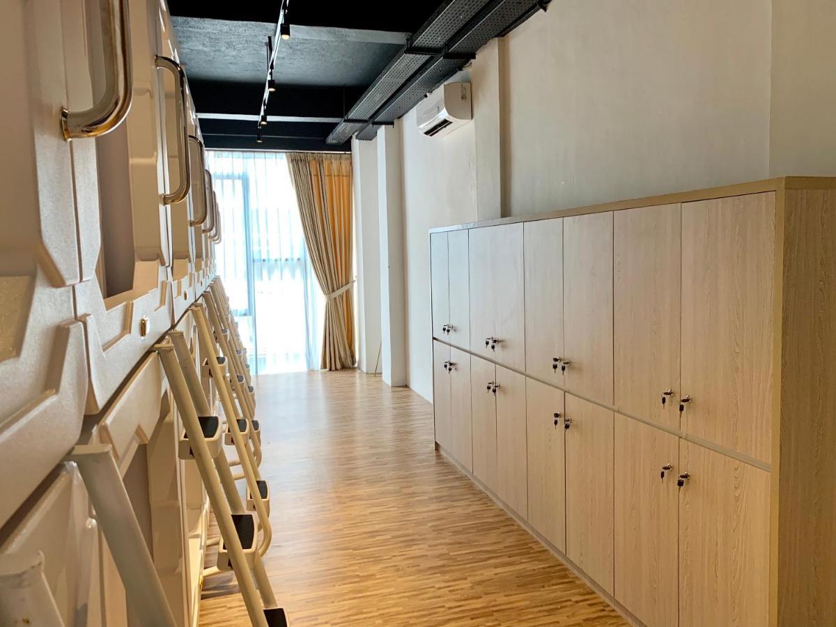 Stay Inn Hostel Джакарта Екстериор снимка