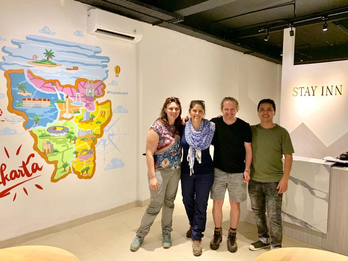Stay Inn Hostel Джакарта Екстериор снимка